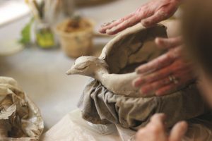 פעילות בדיור וגן לדיירים