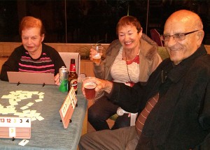 בירה ומשחקים, דיור מוגן בבת ים