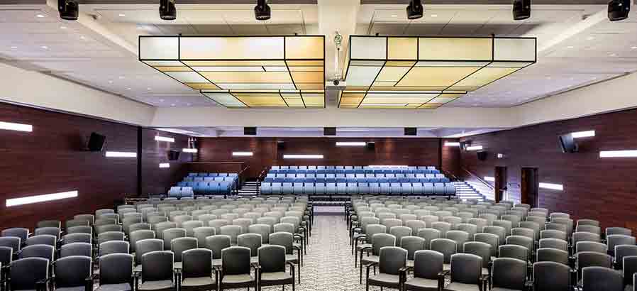 האודיטוריום בבית בגני תקווה