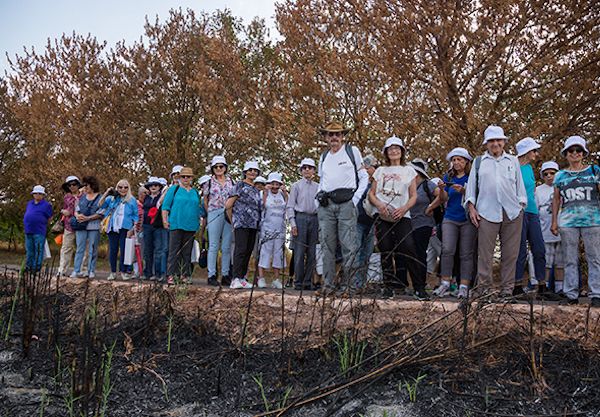 שביל ישראל עם דיירי מגדלי הים התיכון